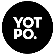 Valkoisella pohjalla musta Yotpo logo. 
